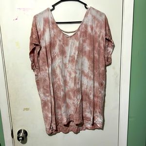 American Eagle soft top. Tie die and lace up detail worn in the front or back